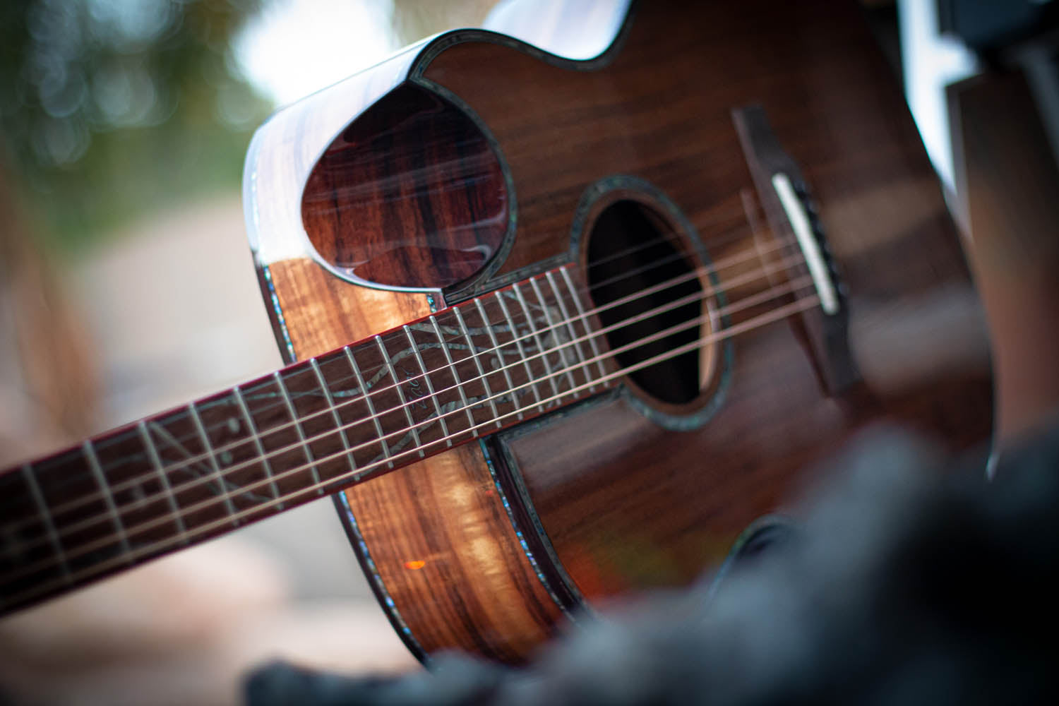 Z690 - Koa Acoustic - Elite Series